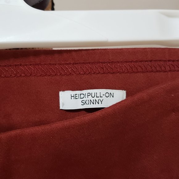 NWT Nine West Heidi Pull On Skinny Yoga Stretch Twill Jeans Size 6 Rusty Red - Picture 4 of 8